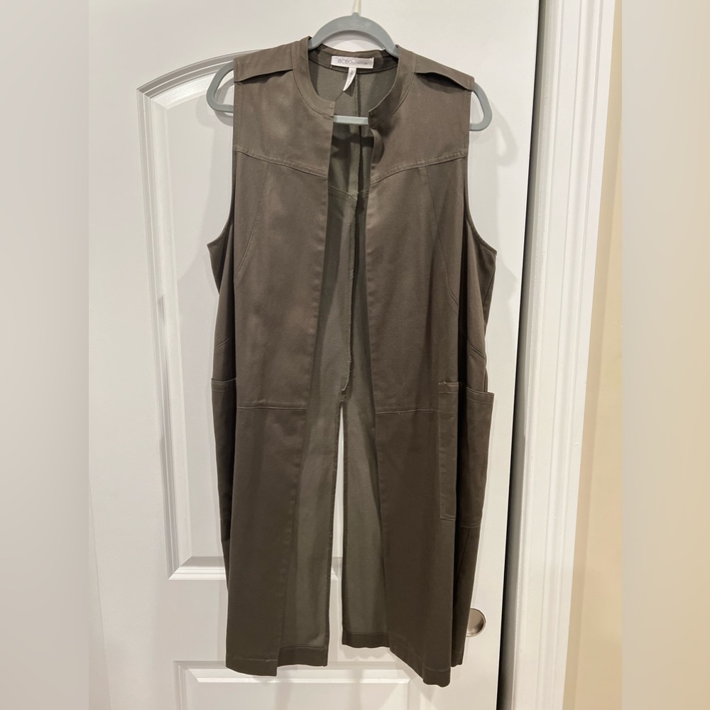 BCBGENERATION army green tunic vest